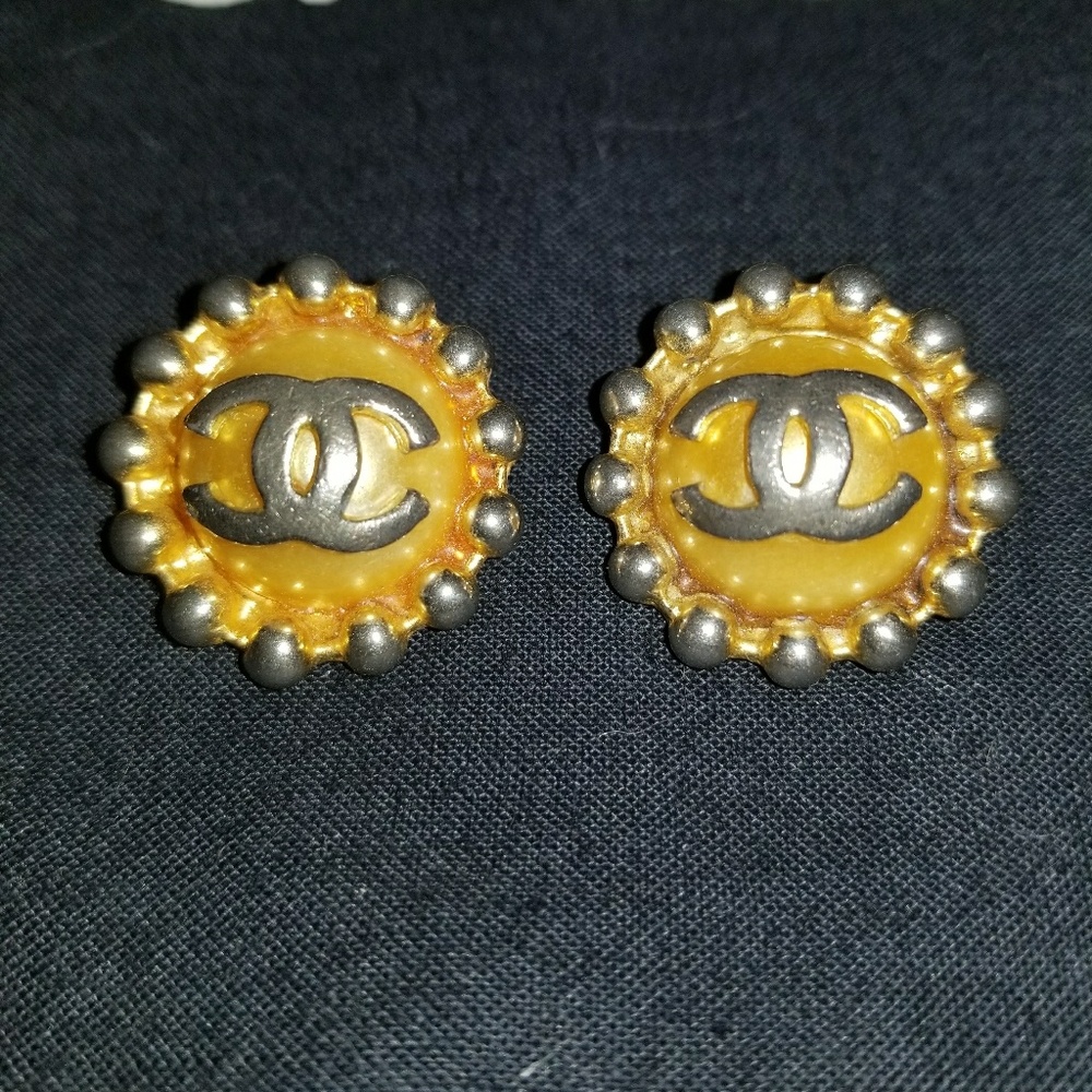 CHANEL earings